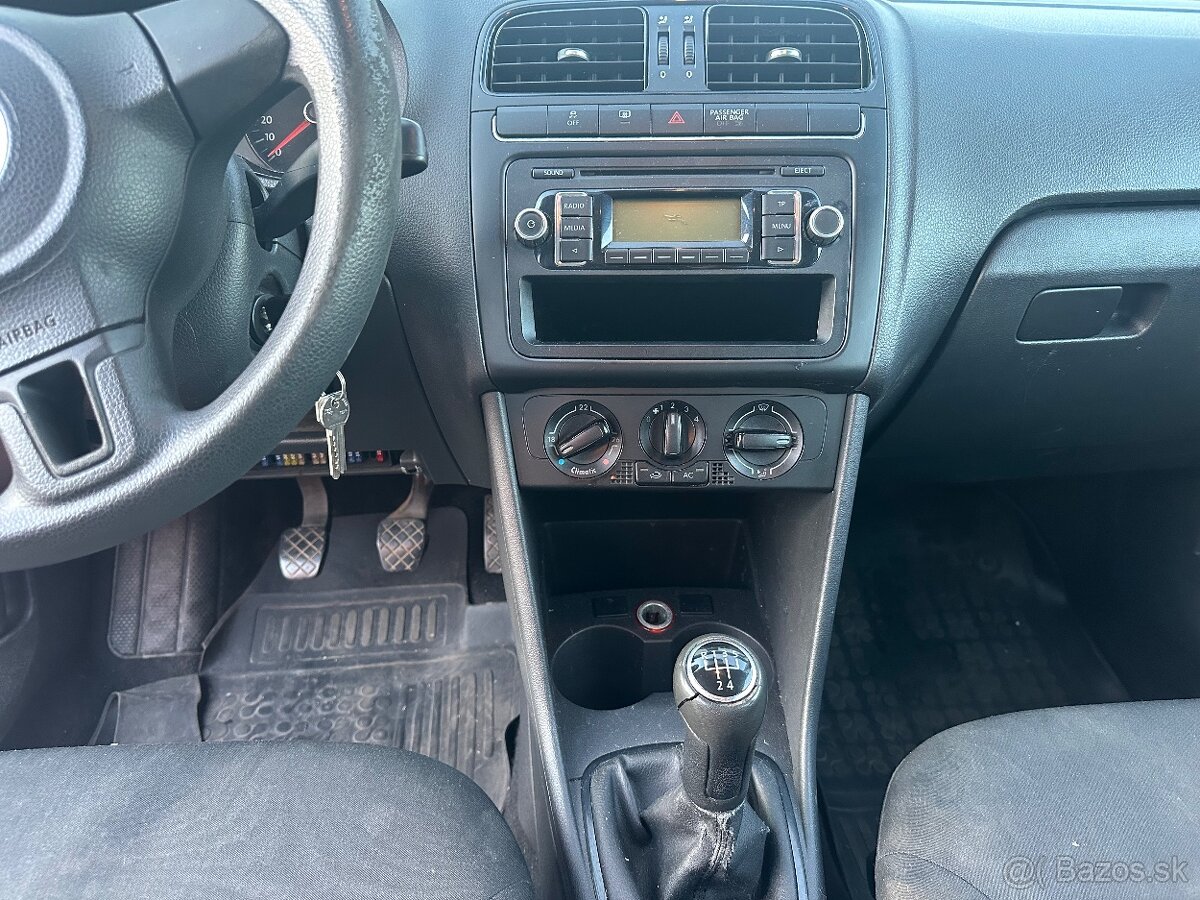 Volkswagen Polo 1.2 - Benzín 51kW. - 14