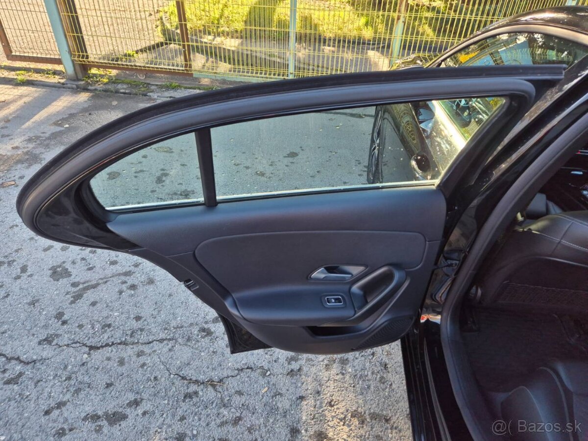 Mercedes-Benz A trieda 250 e /T - 14