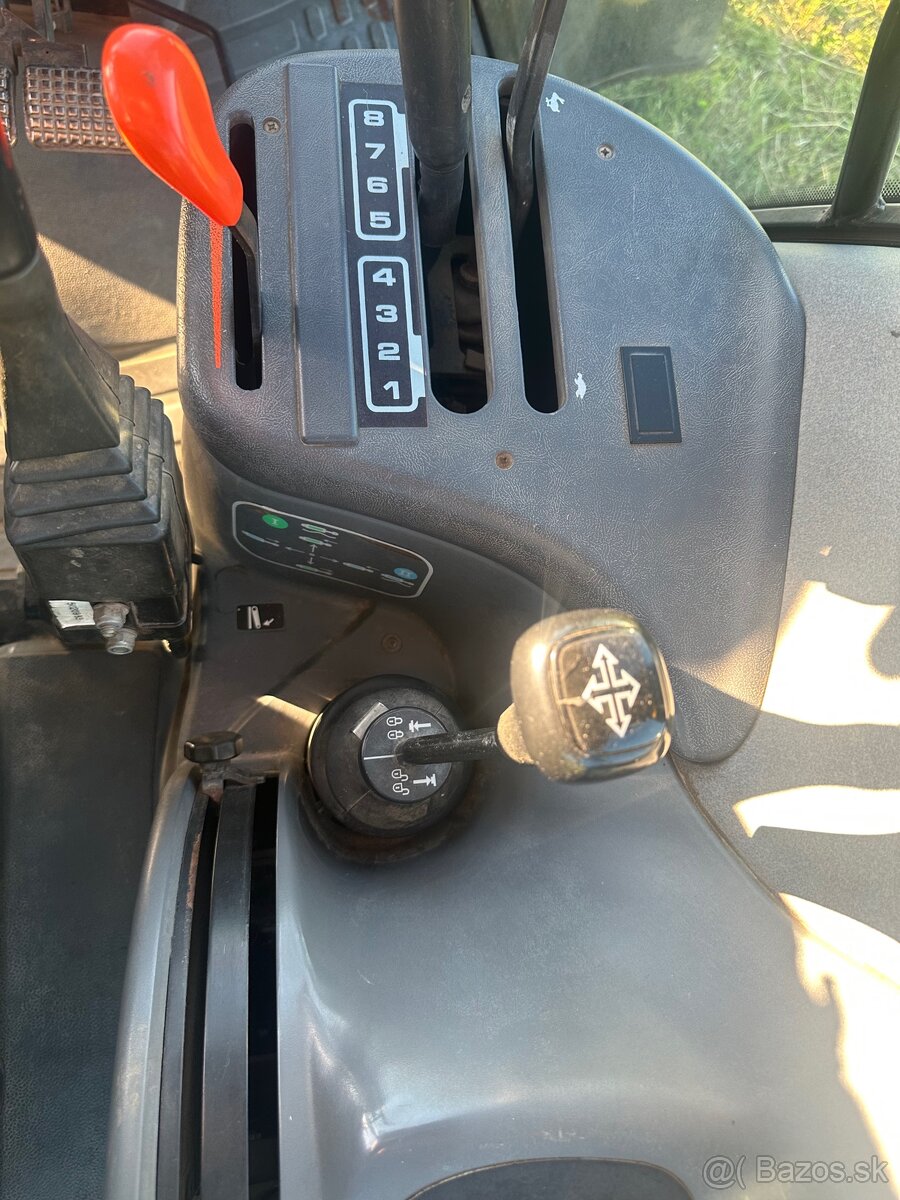 New Holland TS90 - 14