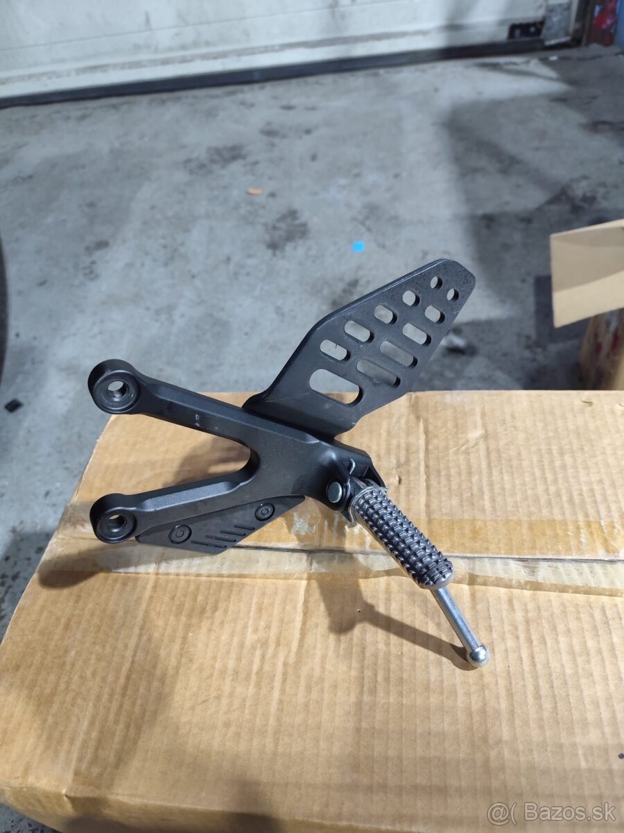 Yamaha R3 / Yamaha R6 - 14