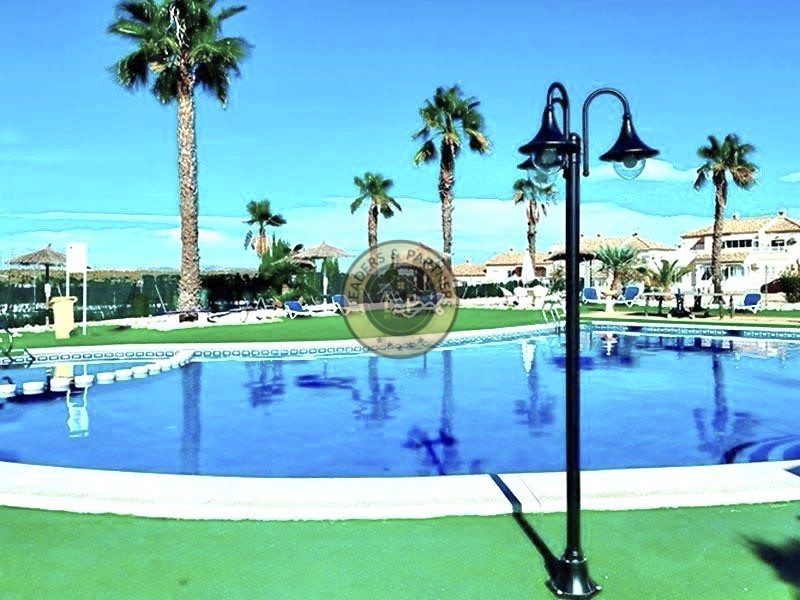 Apartmán 3+1 s bazénom Torrevieja-Los Altos, Španielsko - 14