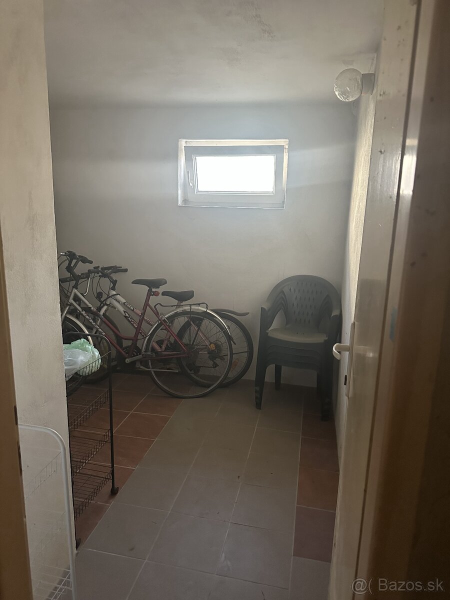 Predám 3-izbový byt so záhradou 68m² - 14