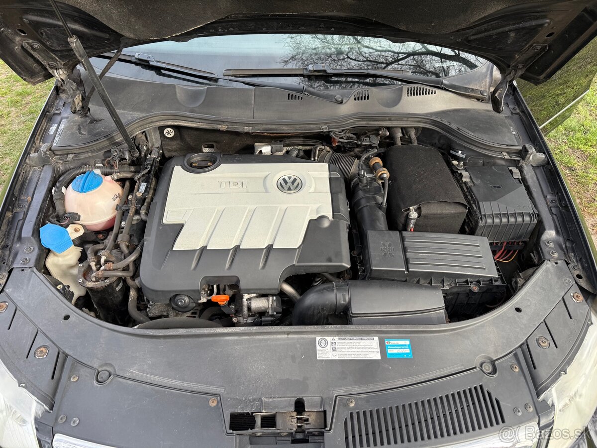 Volkswagen Passat 2.0 TDi CR Facelift 2010 - 14