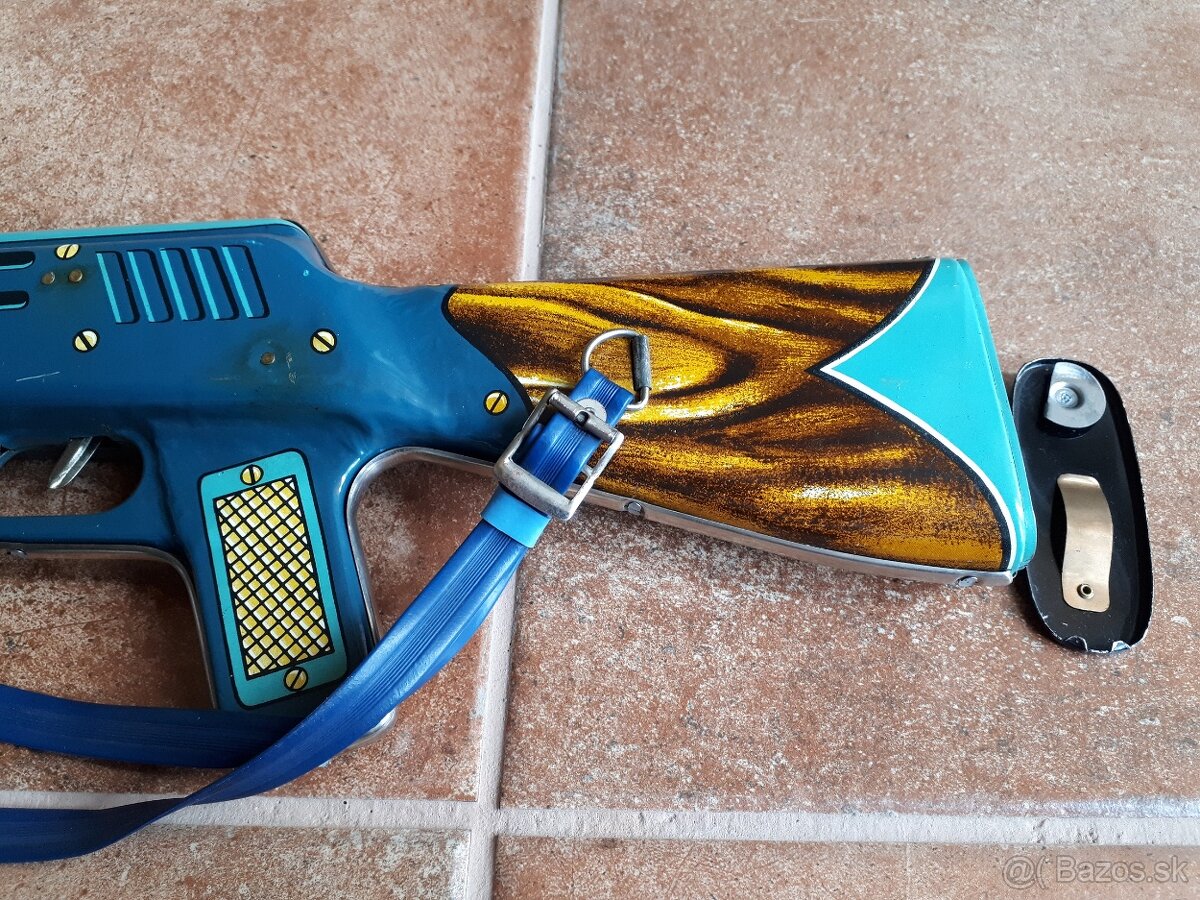 Stara hracka - Samopal z nasho detstva - 14