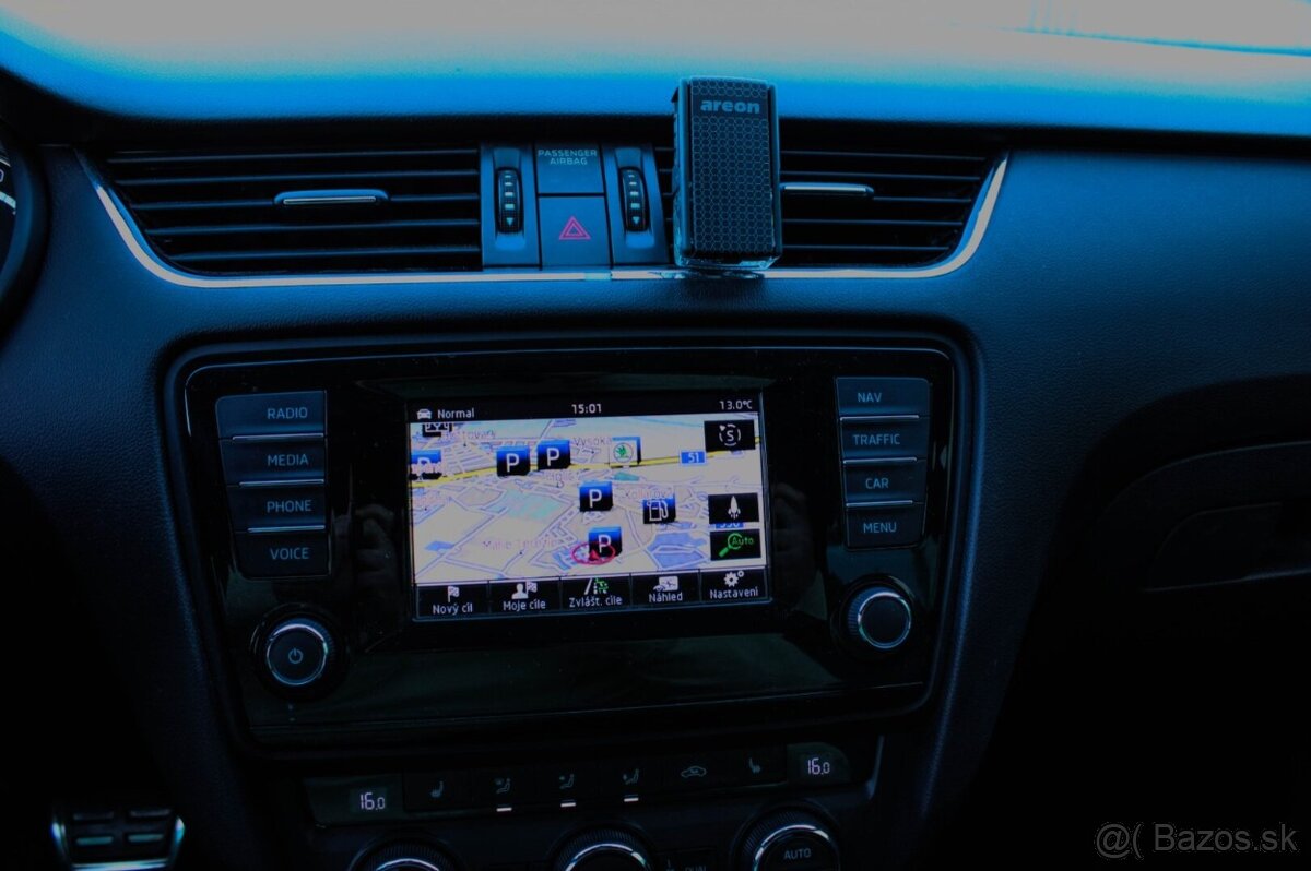 Škoda Octavia Combi 2.0 TDI RS DSG - 14