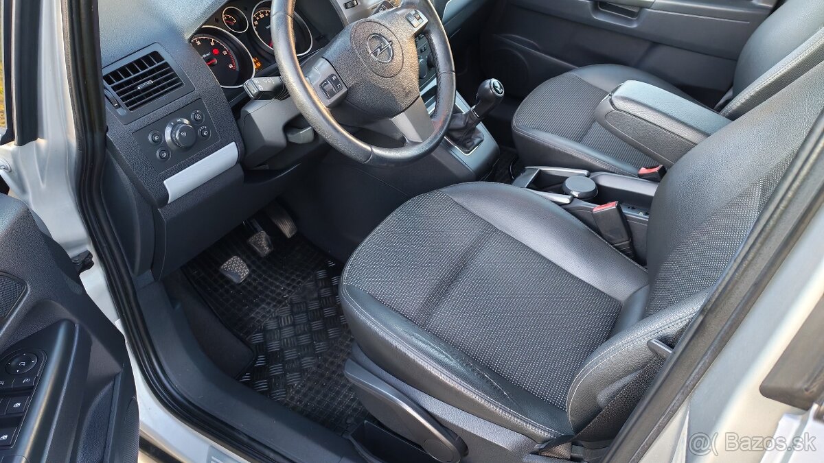 Opel Zafira 1.9 CDTI, 7 miest - 14
