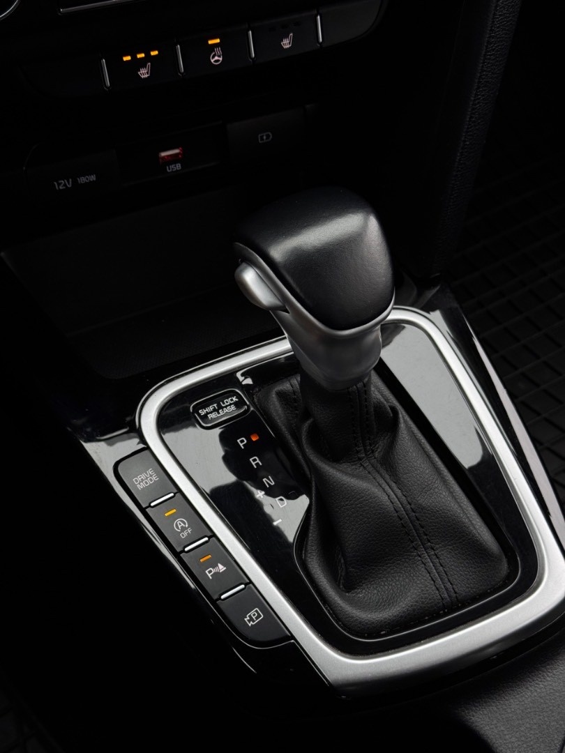 Kia Ceed SW 1.6 CRDi MHEV Gold A/T - 14