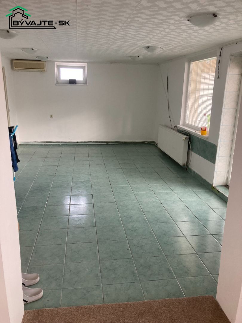 NA PREDAJ Rodinný dom v Sebedraží, okres Prievidza - 14