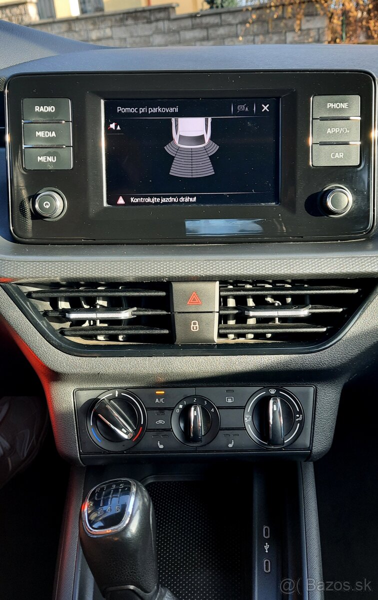 Predám Škoda Scala 1.6 TDI Ambition - 14