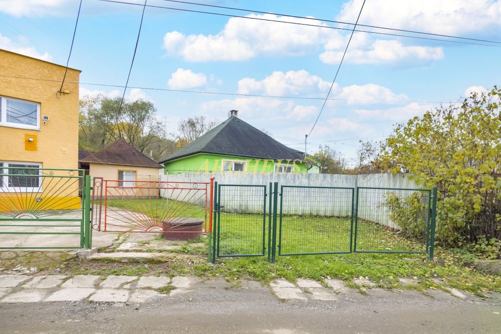 NA PREDAJ, RODINNÝ DOM, PETROVANY - 14