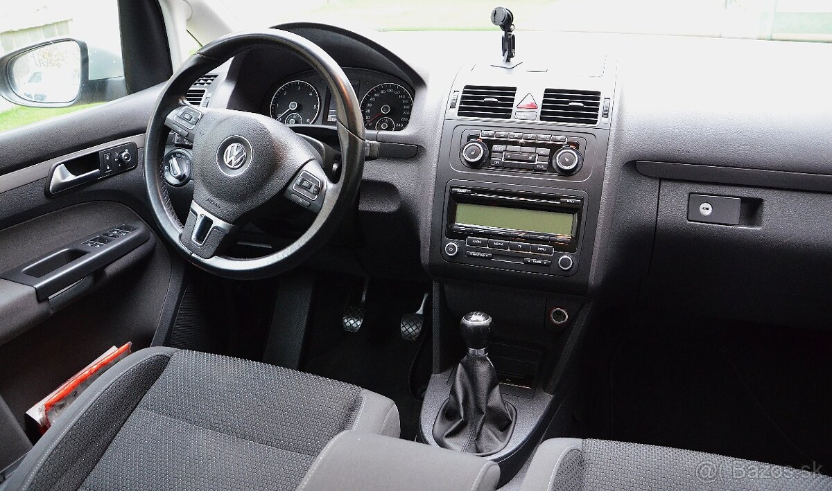 Volkswagen Touran 1.6 TDI Panorama - 14