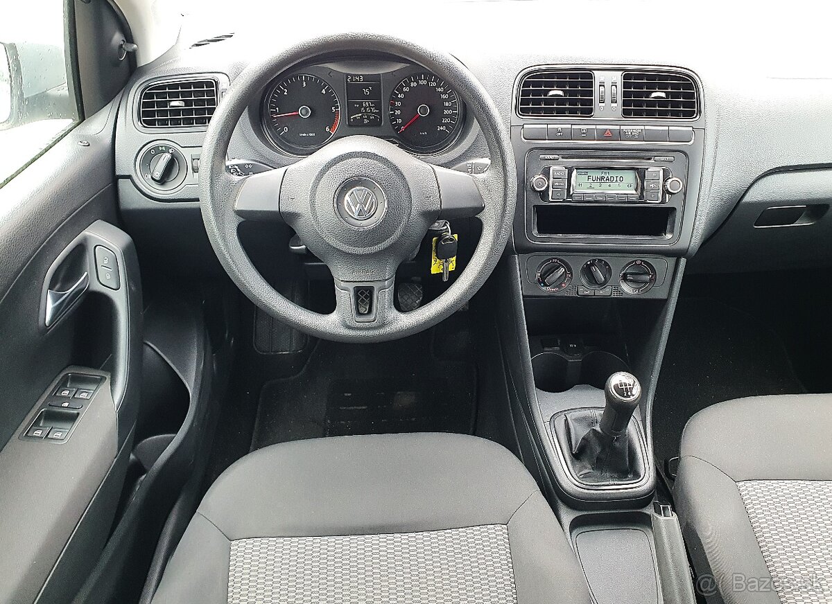 Volkswagen Polo 1.6 TDI Comfortline - 14