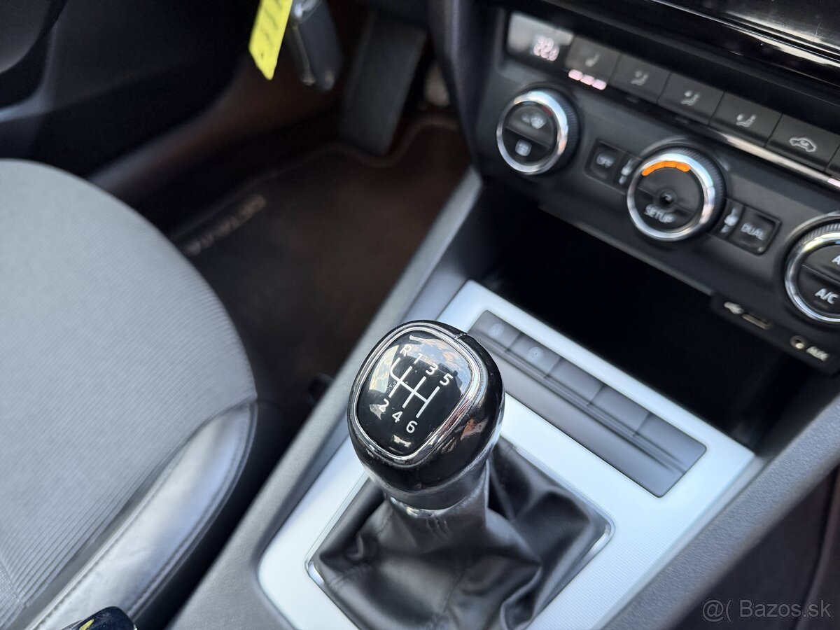 Škoda Octavia 1.2 TSI 77kw Elegance - 14