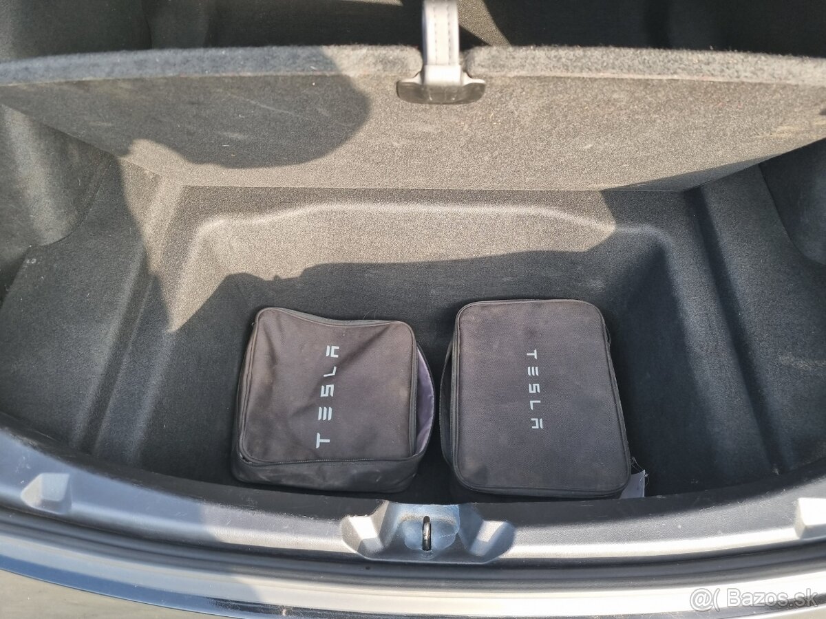 TESLA MODEL 3 Standart Range plus - 14