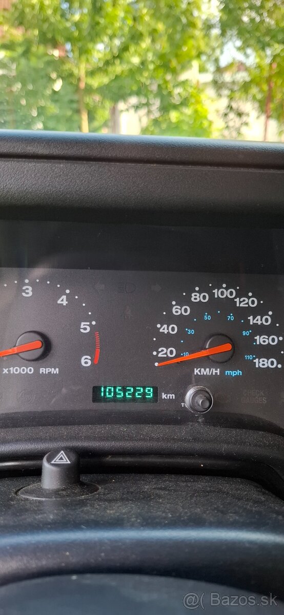 Predám Jeep Wrangler 4L automat. - 14