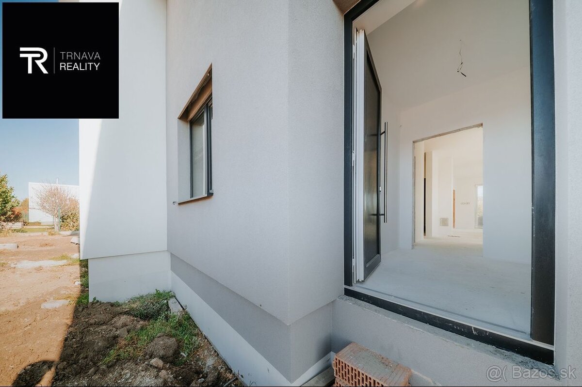 MOŽNOSŤ VIDIEŤ - Novostavba 4-izbového RD obec Červeník, ok - 14