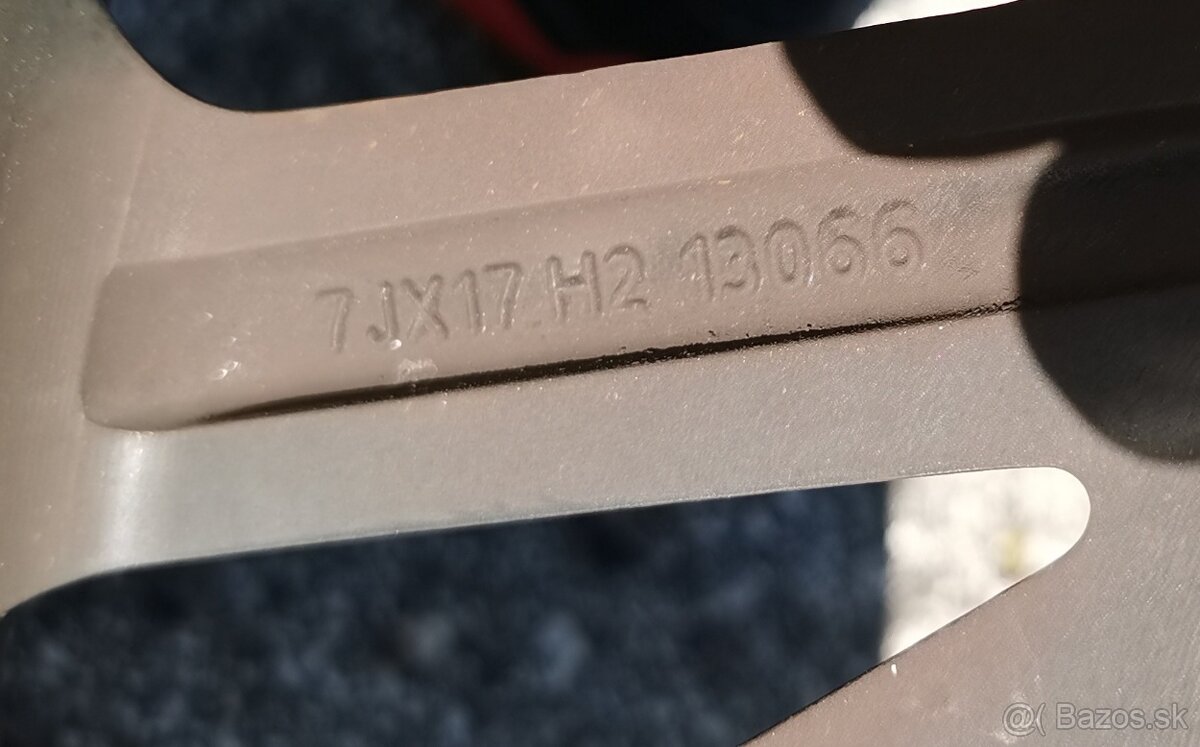 Predám 17" disky s pneumatikami na hyundai i20 - 14