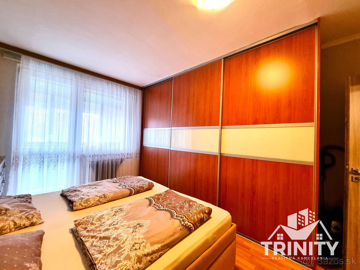 Na predaj veľký 3-izbový byt s balkónom v meste Nové Zámky - 14