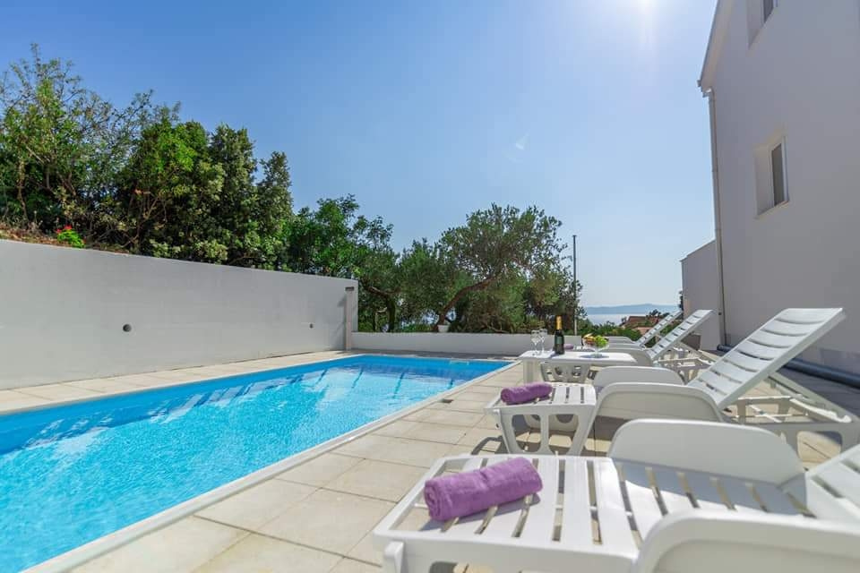 Chorvatsko-Dom s bazénom v Živogošče - 14