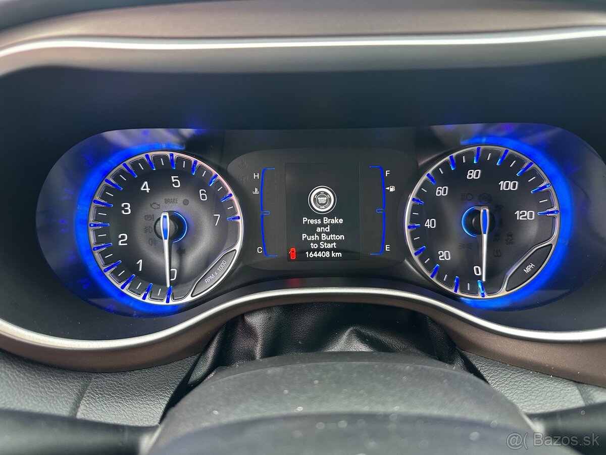 2021 Chrysler Voyager Pacifica 3,6 V6 7-miestny - 14