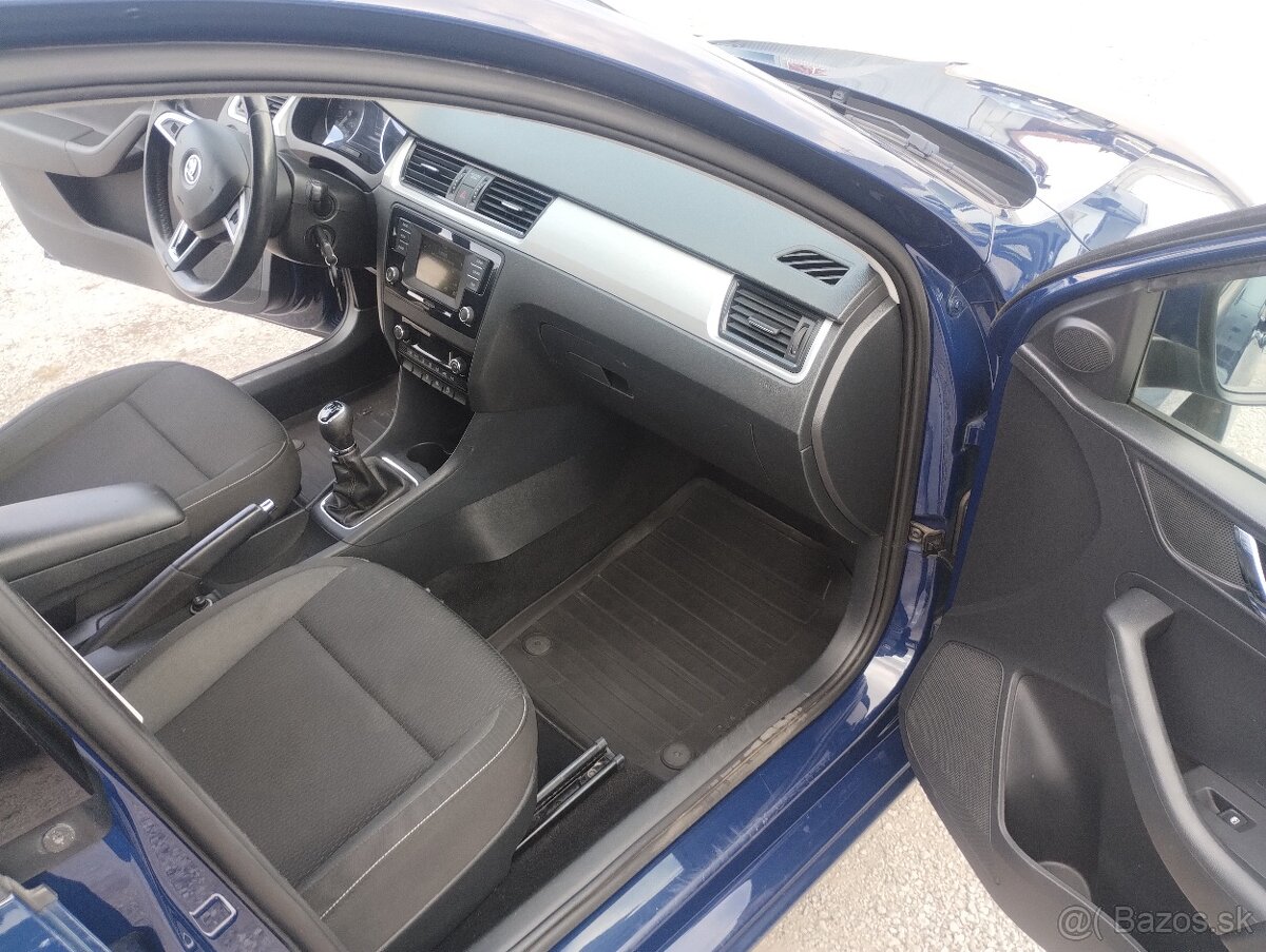 Škoda Rapid Spaceback 1.4 TDI Active - 14