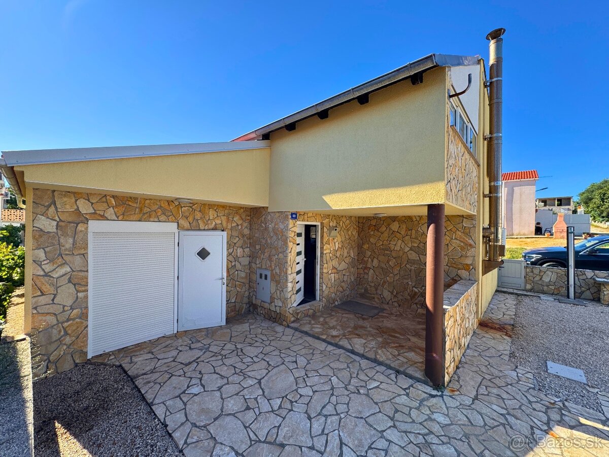 Rodinný dom s garážou na ostrove Vir - Chorvátsko - 14