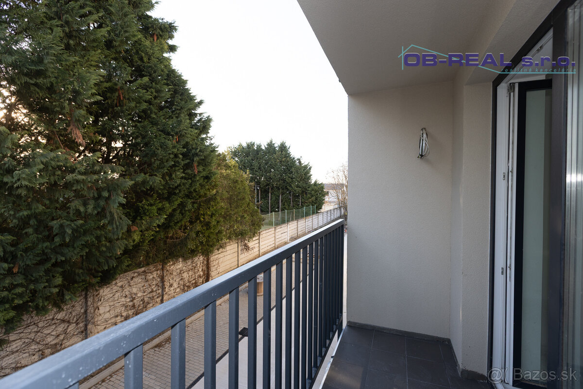 Predaj moderných 2izb bytov 55m2 v novostavbe v centre Sládk - 14