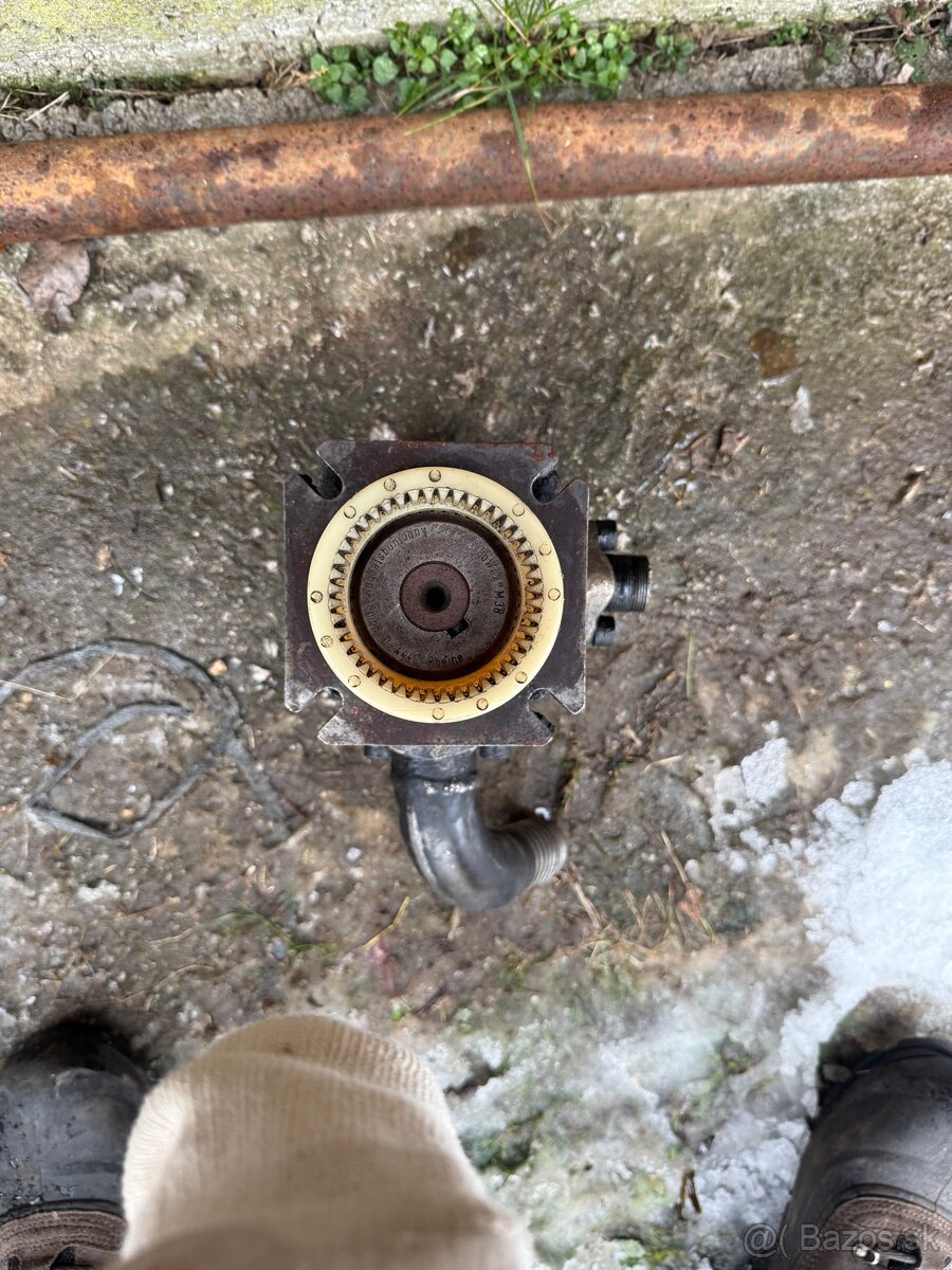 Štiepačka na drevo - 14