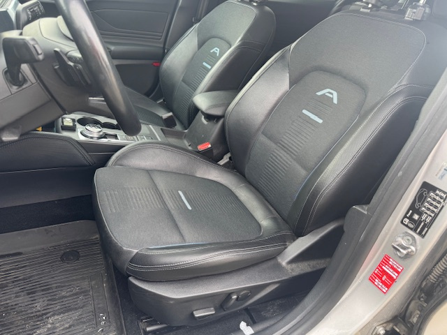 Ford Focus Kombi 2.0 TDCi EcoBlue Active A/T - 14