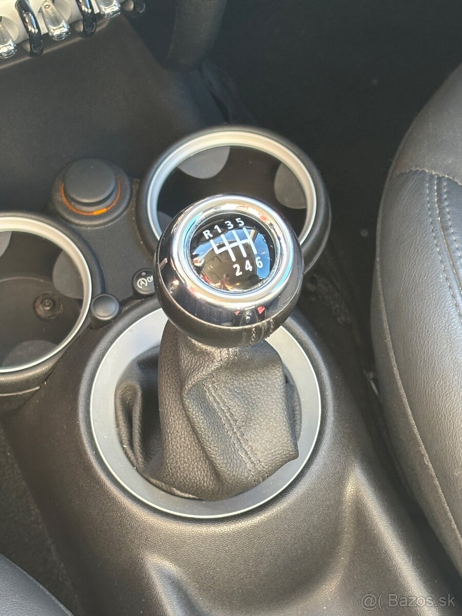 Mini Cooper Sport - 14