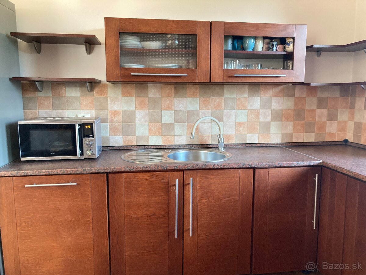 Kuchynská linka - 14