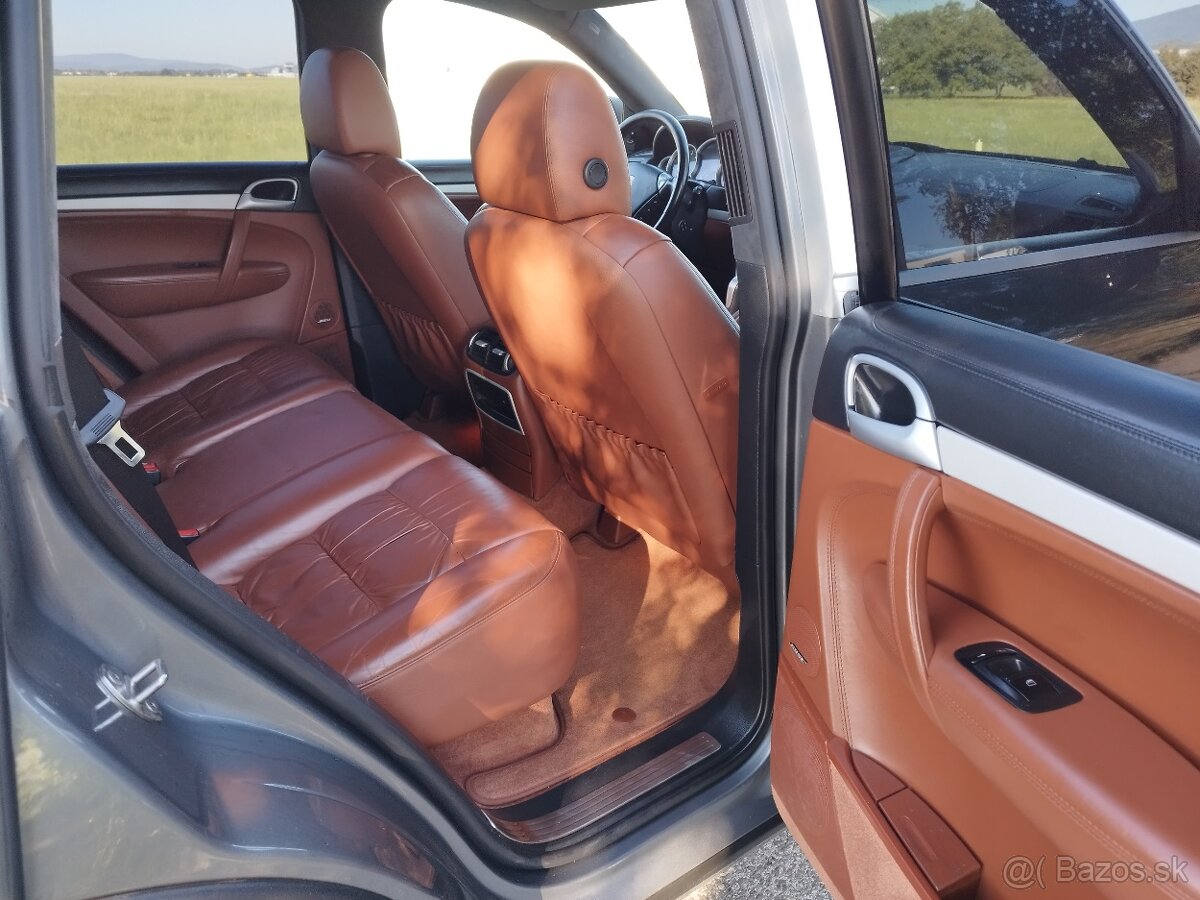 Porsche Cayenne 4.8 V8 turbo 500ps. - 14