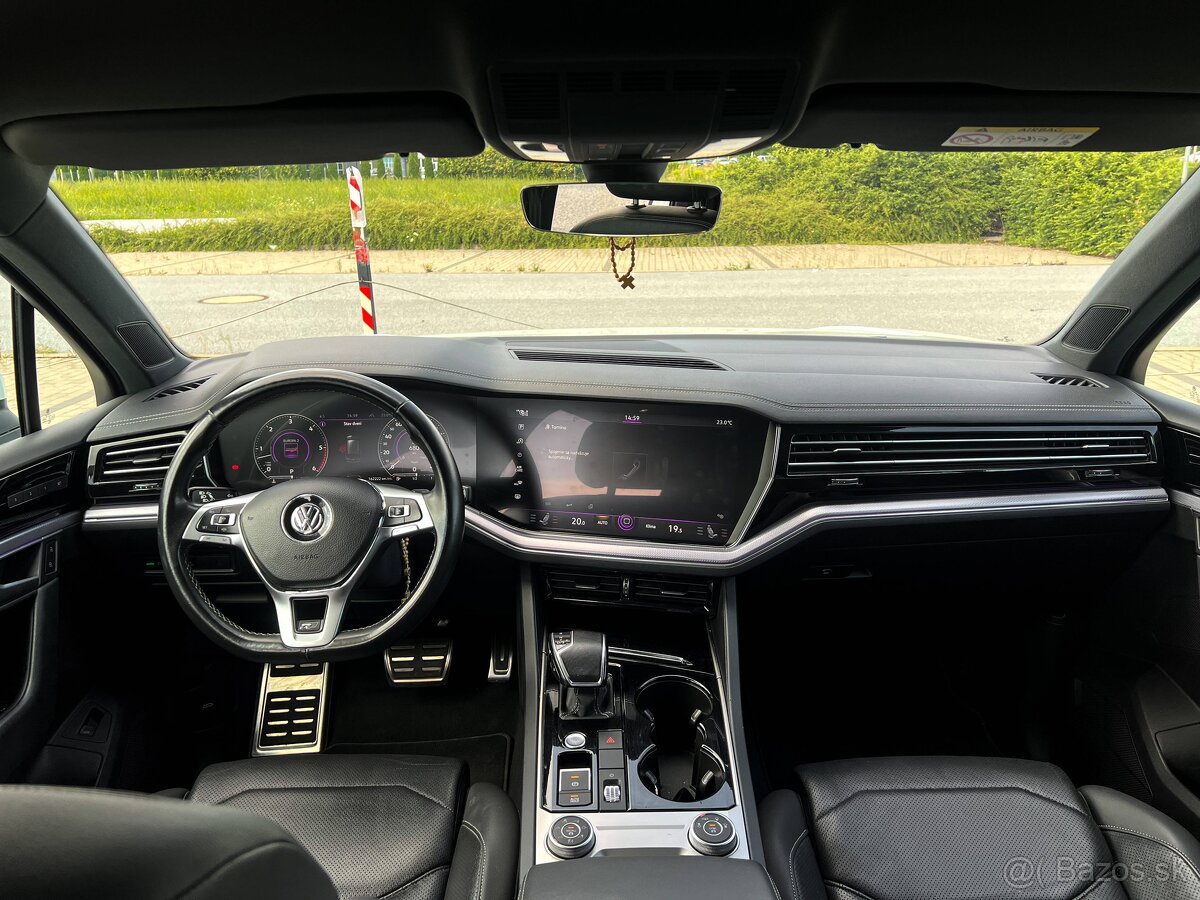 Volkswagen Touareg 3.0 V6 TDI SCR 286k R-Line 4Motion Tiptro - 14