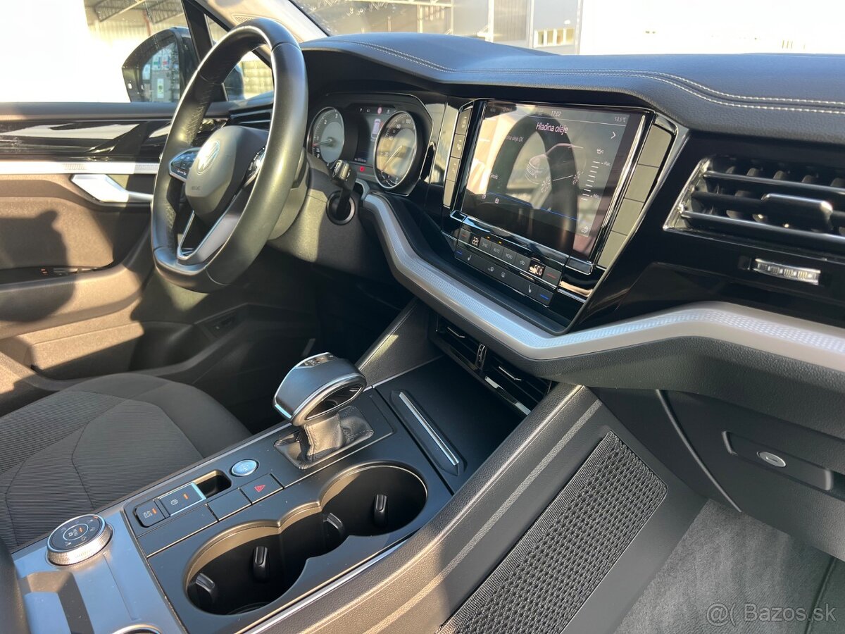 Volkswagen Touareg 3.0 V6 TDI SCR 4Motion Tiptronic - 14