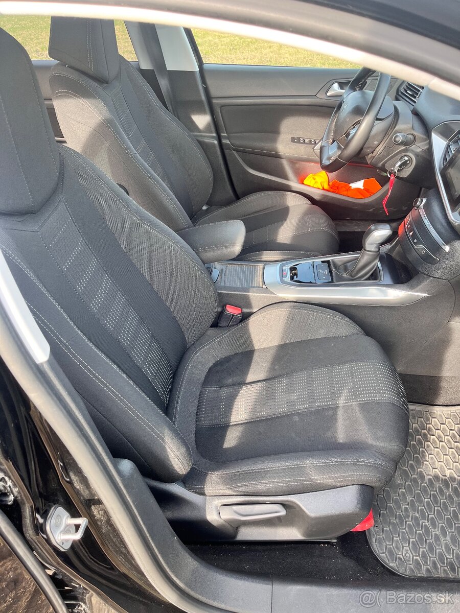 Peugeot 308SW 2,0 BluHDI - 14