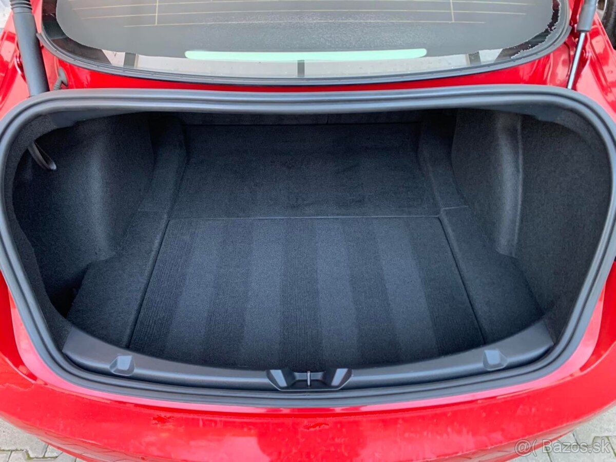 Tesla Model 3 Performance AWD 2021, Nebúrané Aj na splátky - 14