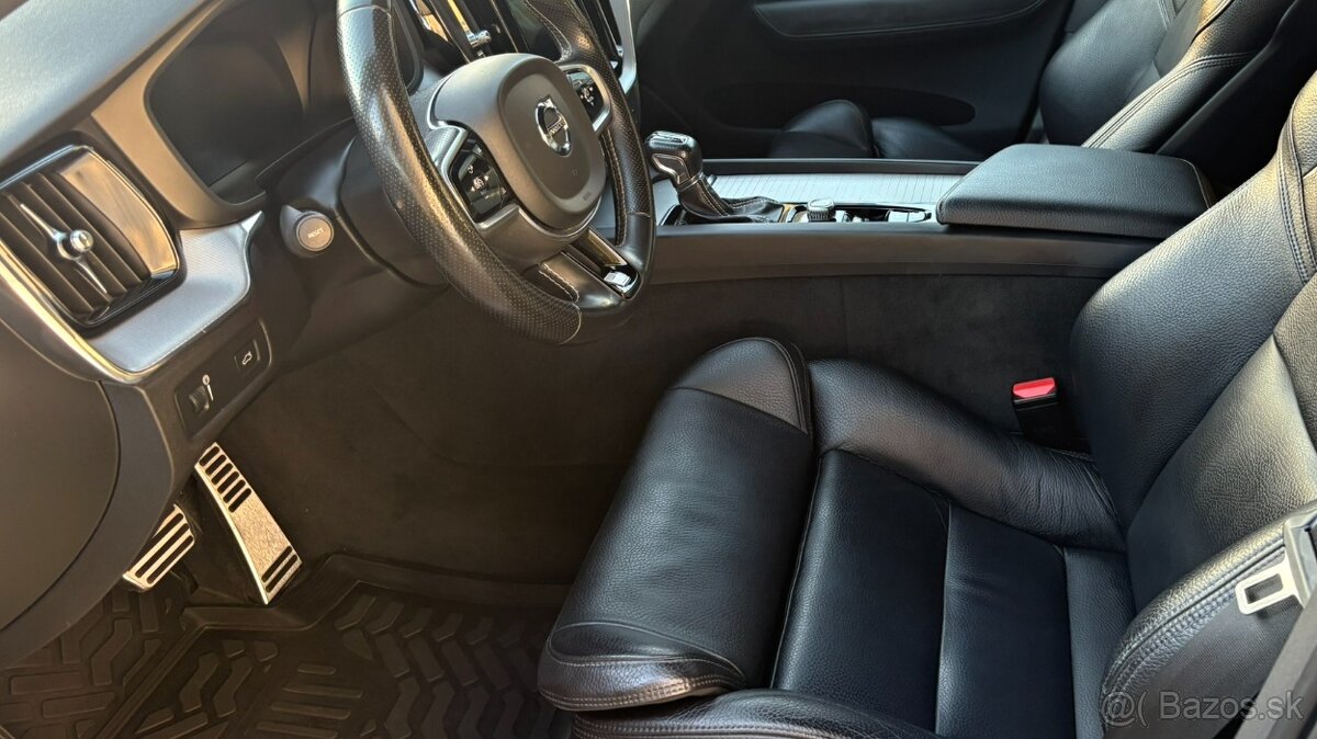 Volvo XC60 D4 R-Design AWD A/T - 14