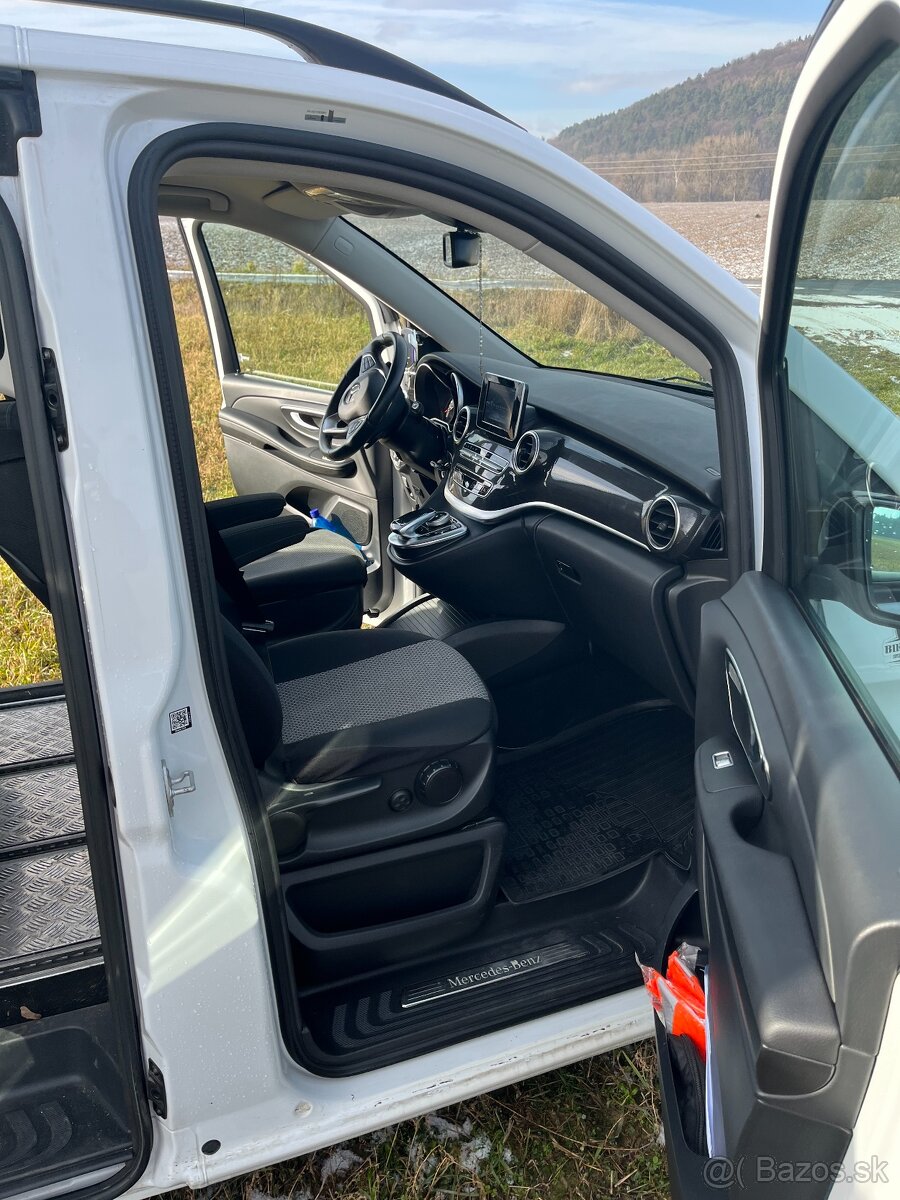 Mercedes-Benz V class 8 miest - 14