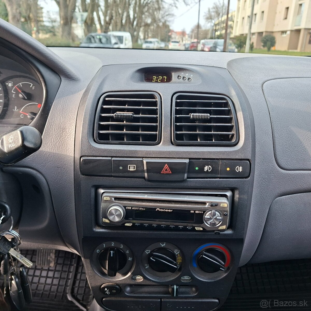 Hyundai Accent 1.3 Elegance AC benzín klima - 14