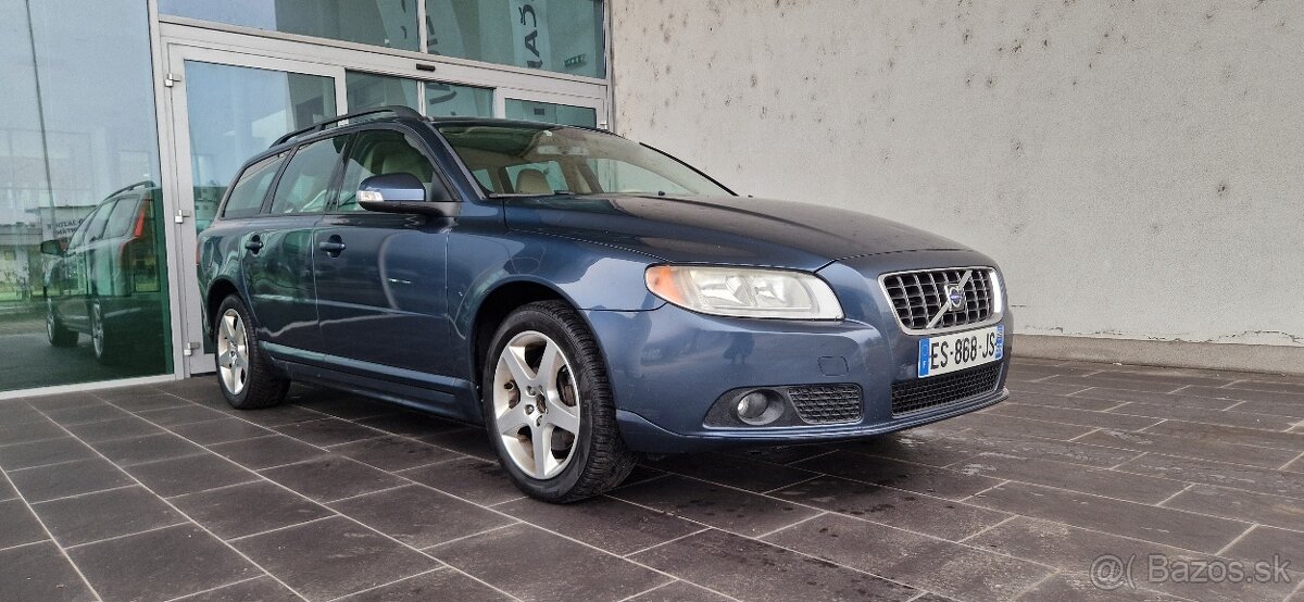 VOLVO V70 – 2.4D 136 kW – 2011 – Manuál - 14