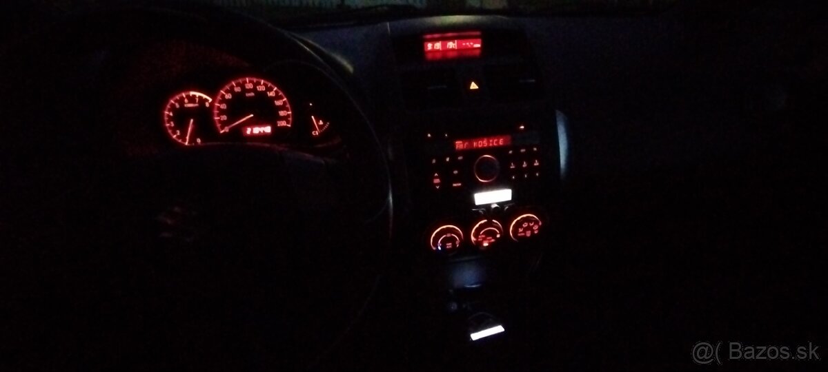 SUZUKI SX4 sedan 1,6vvti 79kw r.2010 - 14