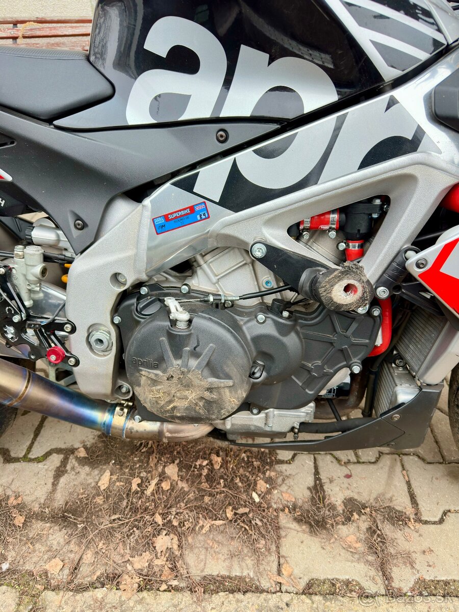 Aprilia tuono V4 1100 factory - 14