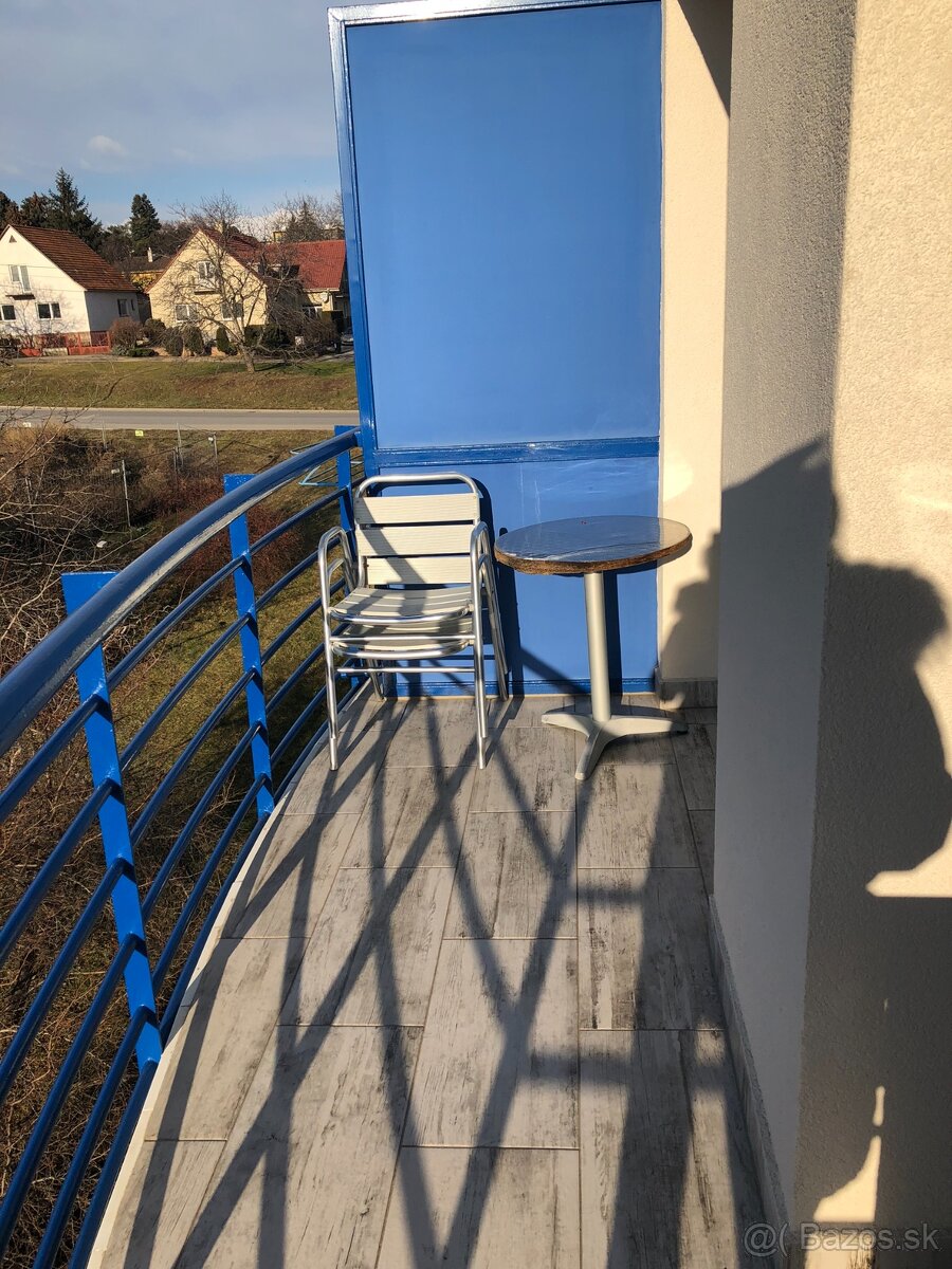 Útulný 2 - izbový byt na prenájom - 14