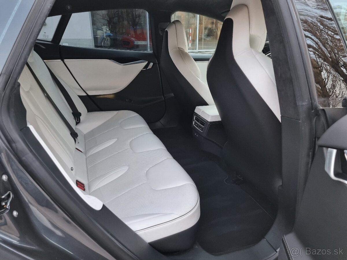 ===Tesla Model S 90D Free Supercharger=== - 14