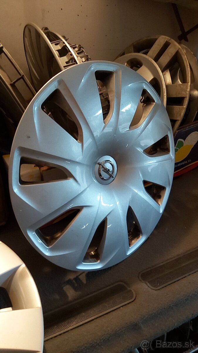 Puklice R14 na Fiat,puklice kusovky - 14