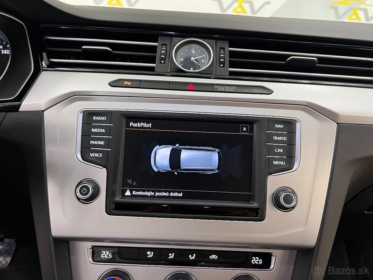 Volkswagen Passat Variant 2.0 TDI BMT Comfortline - 14