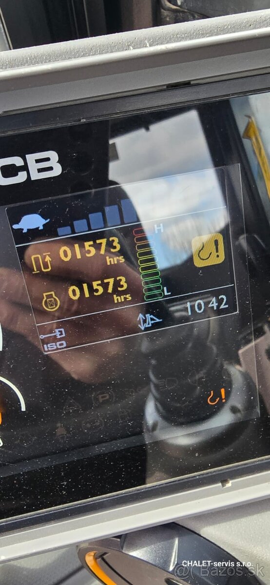 Minibagr JCB 57C-1, r.v. 2020, 1573 mth, nové pásy - 14