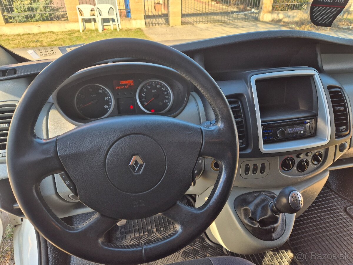 Renault Trafic - 14
