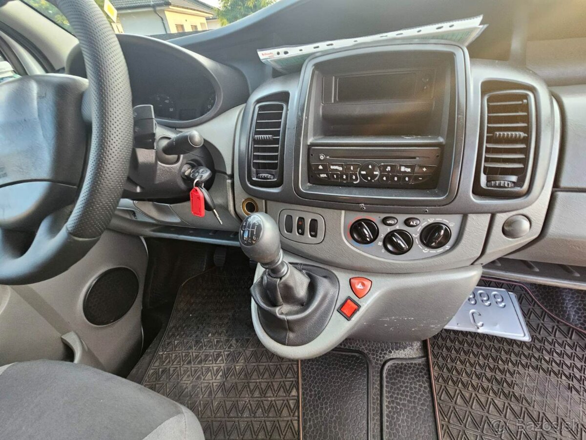 Renault Trafic 2.0 Dci Long - 14