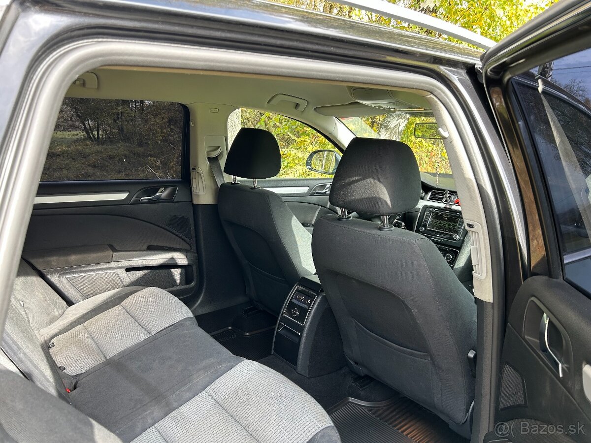 Škoda Superb 2 Combi 2.0 TDI 103Kw 2010 Elegance - 14